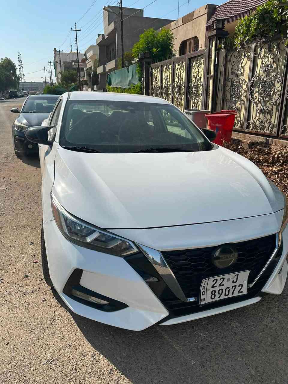 سلام و عليكم
نيسان سنترا موديل 2022للبيع
مواصفاتSV
شاشه 
كامرا
حساسات جانبيه
حساسات امامي و خلفي
رادار 
تحديد سرعه
فول مواصفات ماعدا سقف سلايت
رقم اربيل و جاهز
…الضرر:جاملغ امام طرف سكن تعديل بارد و جاملغ ورا طرف سائق صبغ مع معجون بدون دواخل بدون ايرباك بجم كبس 
ماشيه 75مايل
📍موقع كركوك
***********

