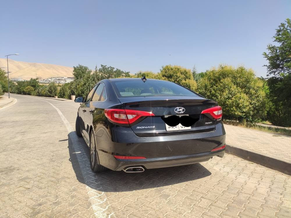 هۆندای سۆناتا 2017 
سپۆڕت 
شاشە گەورە
مواسەفات ئەمریکی 
دو پارچەو پەڵەیەکی بۆیاخە
سەنەوی بەسەر چووە
تەحویل و غرامە بەشەرت 
گێڕو مەکینە بەشەرت نەکراوەتەوە
100 هەزار مایڵ ڕۆشتووە
  شوێن سلێمانی 

*********** السليمانية, العراق
