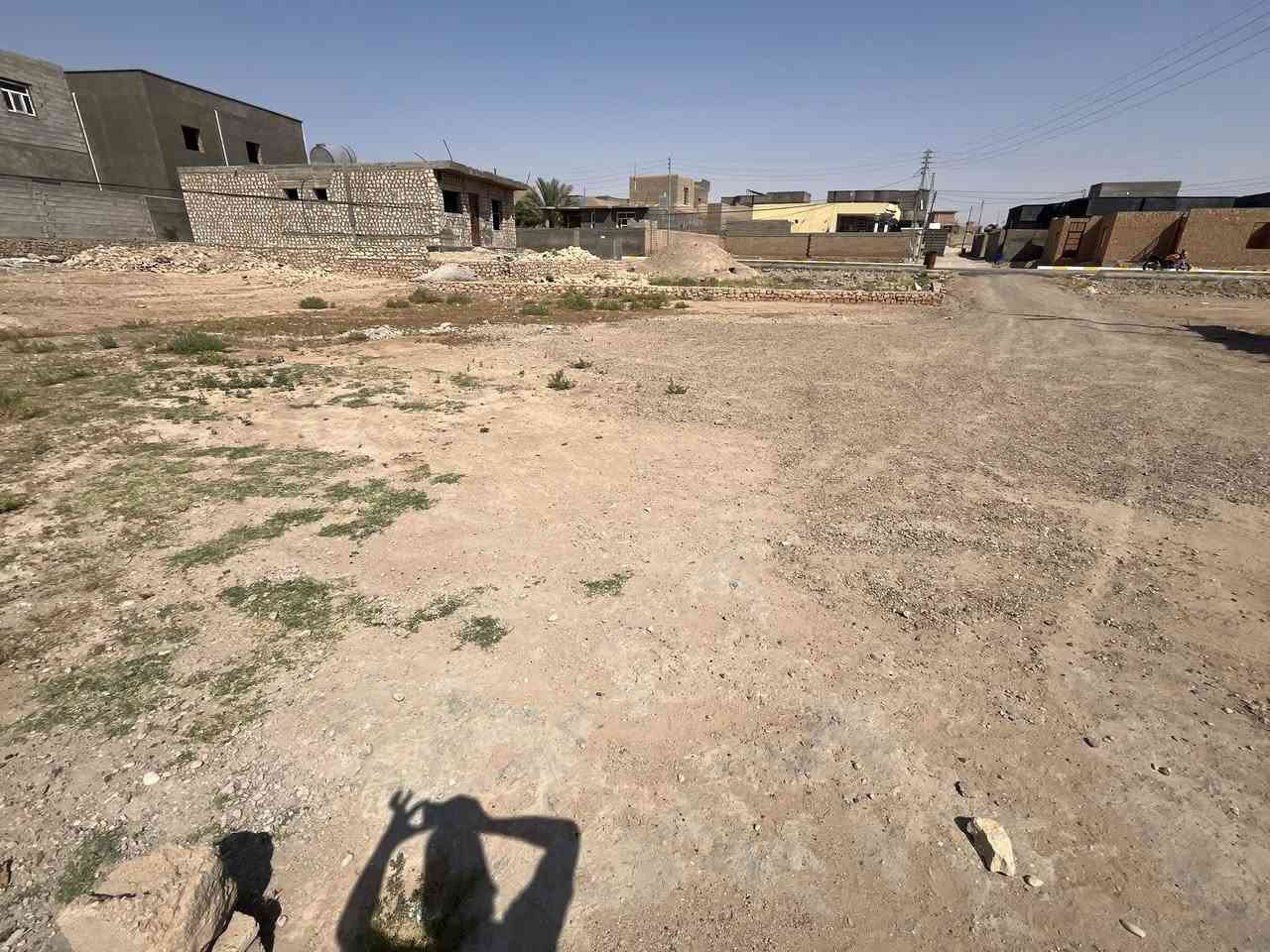 قطعه ارض للبيع في حي الأمين قرب مركز الصحي مساحه 335 متر السعر واستفسار اتصل ع رقم ***********
