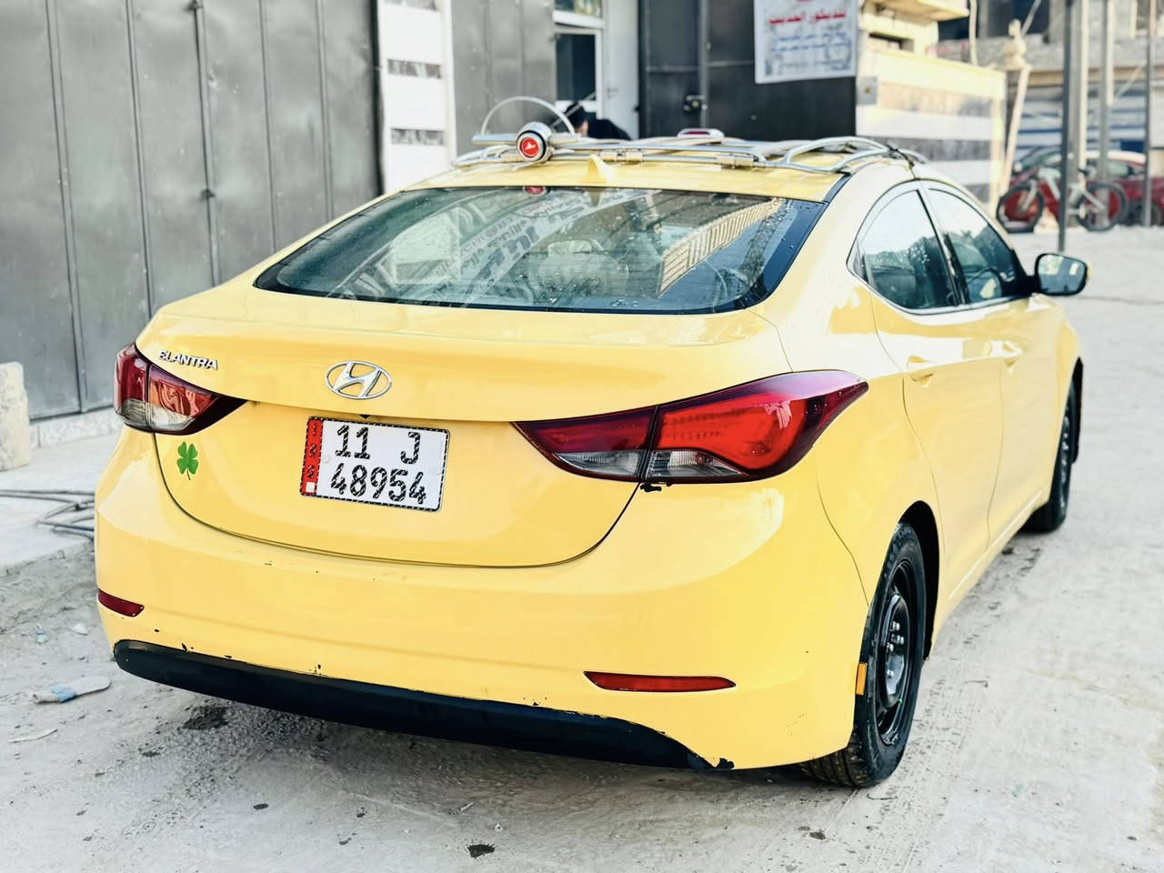 سلام عليكم
للبيع النترا مضلع
موديل 2015
بسمي مرقم بغداد كامل
مصفره هيئه غرامات
وارد أمريكي حادث جاملغ خلفي 
بدون حوض او تكم 
كفاله محرك كير حداديه
تخم تاير جديد
ويل اسود حراري جديد
باتري جديد 
مكاني بغداد الدورة
تواصل***********
