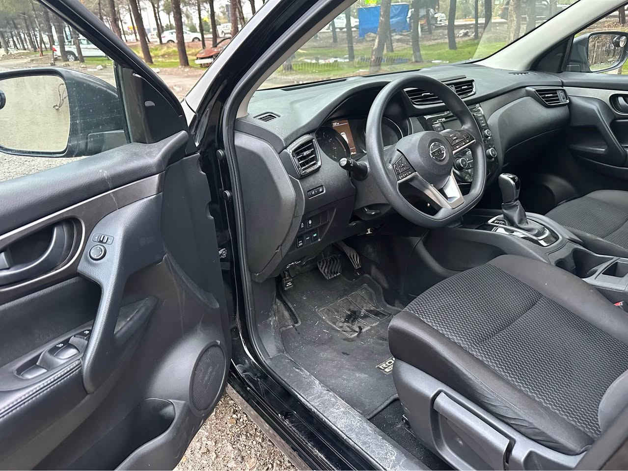 نيسان روگ سبورت امريكى چوار پستون  ٢٠٢٠ ده بل ئه كسل پارچه يه ك بوياخ بستيك درگاكه ى به بى ناوگرتن مواسه فاتى رادارى پيش و دواو ته نيشته فوله ته نها سلايد نيه .
گيرو مه كينه به شه رت ته نها ٥٨ هه زار رو شتووه 
سه نه وى تازه يه 
نرخى ١٤٩ 
ره قه م شانصى و سونه رم داناوه مشته ريت ته له فون بكه 
*********** دار بنديهكان, السليمانية
