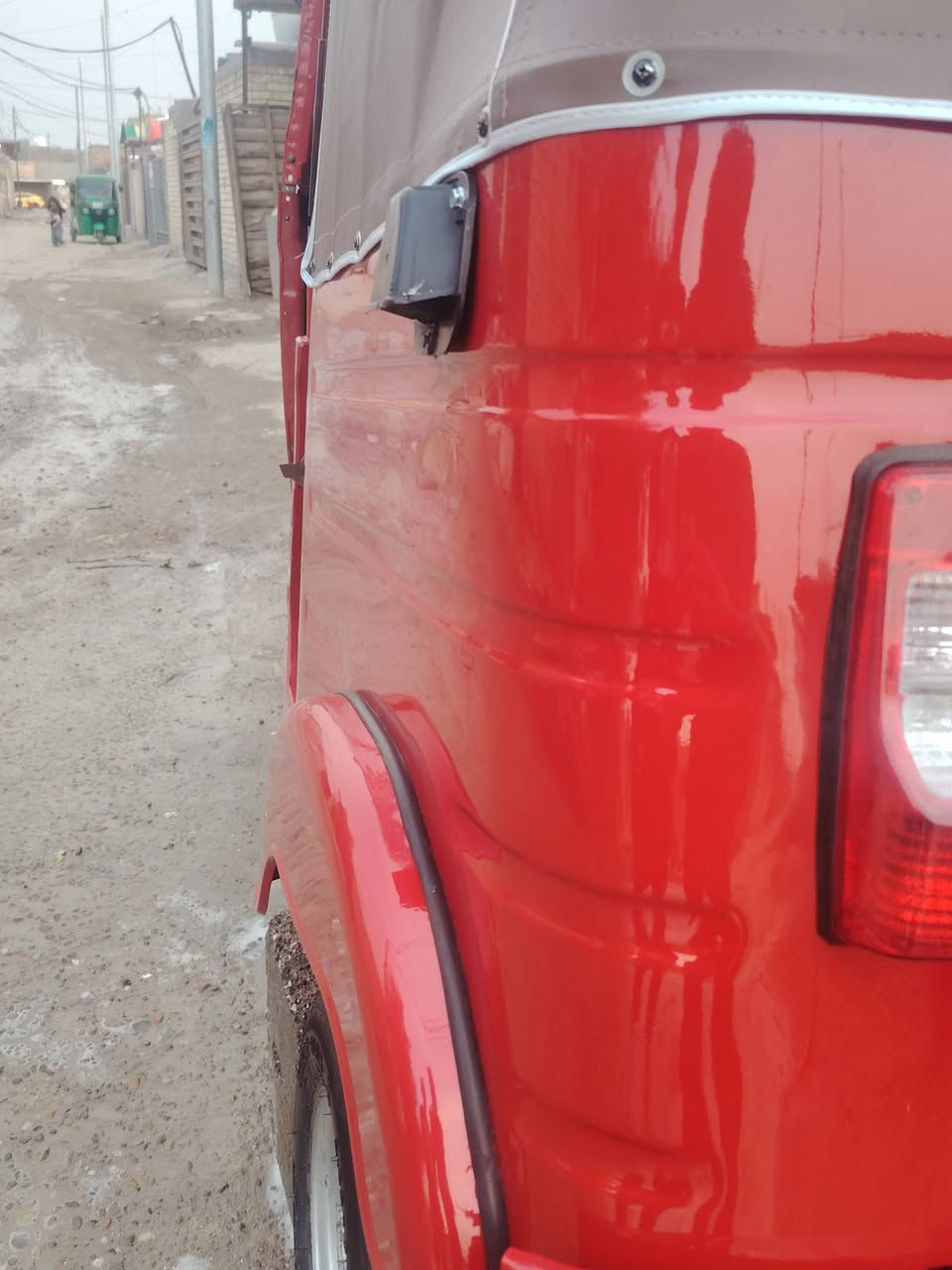 السلام عليكم تكتك للبيع موديل 18 تكتك بيها ضربه بالصفحه للستفسار اتصل ***********
