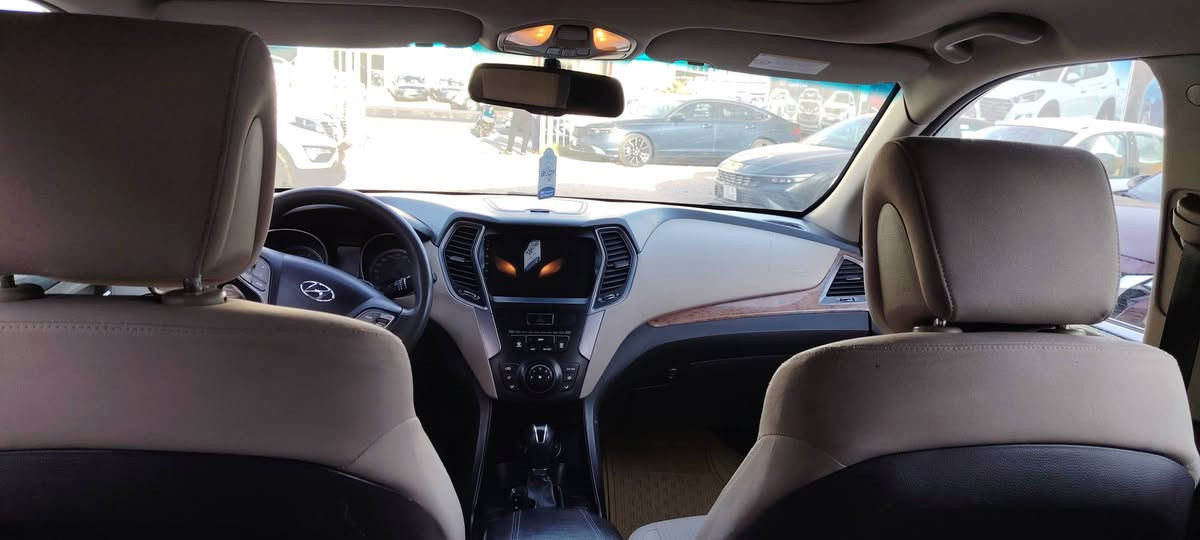 سنتافيا  2014

 اللون ابيض

الرقم :أربيل

الوارد: خليجي

كفالة : عامة

عدد الركاب : 7  راكب

عداد المسافة : 253 الف. كيلو متر

السعر :  170 ورقه وبيها مجال

نستقبل مراوس سيارات أرقام بغداد او شمالية فقط

واذا تحب تنشر سيارتك راسل صفحتنه 🤍

للراغب بالشراء الاتصال على الرقم

***********
