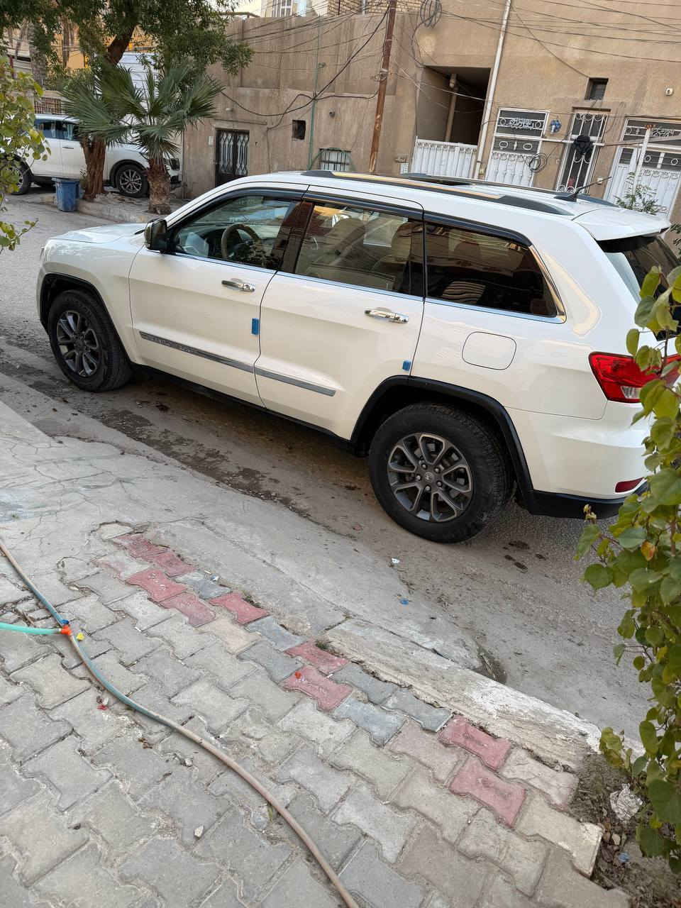 سلام عليكم جيب شيروكي موديل 2012 سياره جاهزه من كلشي مابيه اي نقص فول السياره تحكم جنطه شفط فتحه كشنات كهربائ+ مكينه 8 سلندر هيمي
بيه 5 قطع صبغ بدون دواخل سعر 140 $ وبيه مجال هاتف ***********+اثير ***********
