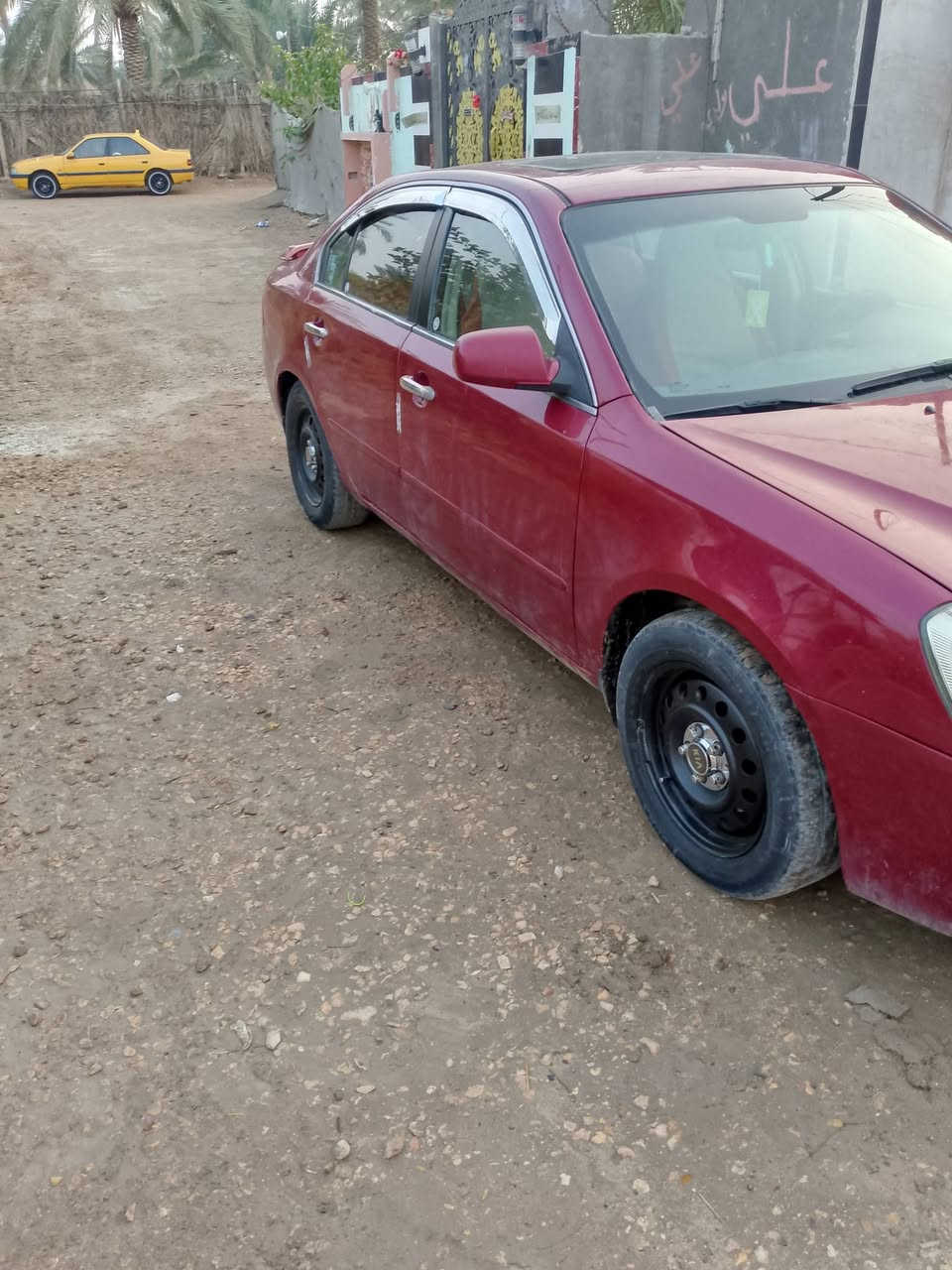 السلام عليكم كيه اوبتمه موديل 2008 سياره جديدة وجاهزه عوزه دعاميه خلفيه فقط مصبوغه عام اثر جراد وارد امريكي ضربته جاملغ خلفي فقط السعر 85 وبيه مجال ***********
