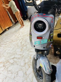 موطور شحن • ٥ بطاريات • سرعة ٩٩