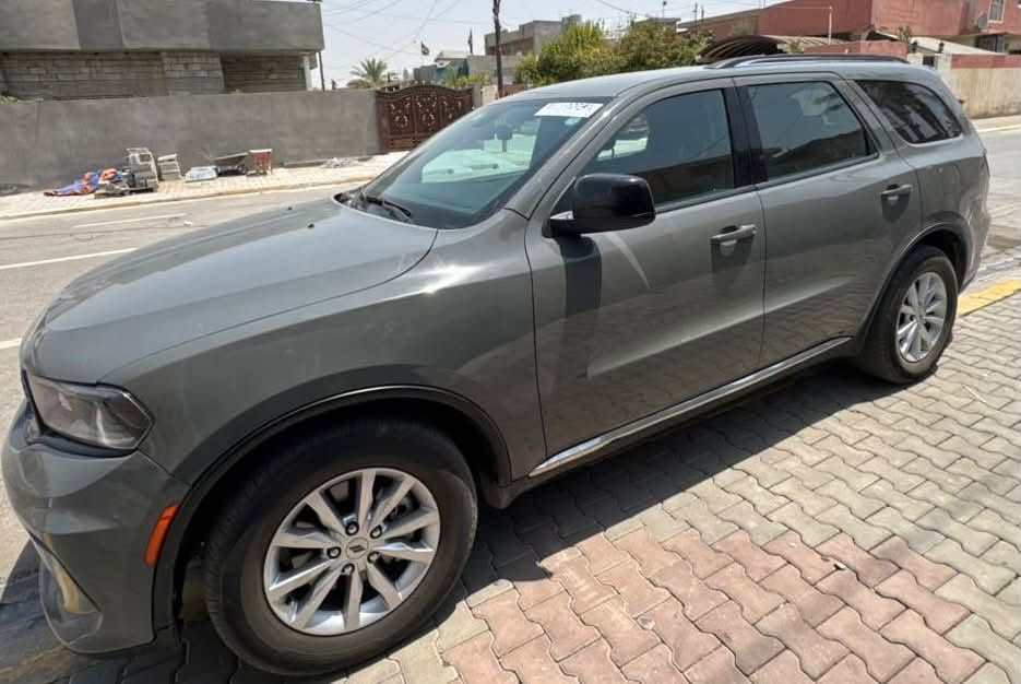 دوج دورانكو
الموديل 2023 sxt
اللون سمنتي 
الرقم / اربيل هزه وفحص جديد 
العداد ٣٩ الف مايل 
السعر / ٢٩٠ ورقة 
رقم الهاتف ***********
الضرر بدون أرباك بدون دواخل فقط جامرلغ الأمامي طرف السائق تجاري وباب السايق صبغ وتكحيل بسيط بالبنيد

