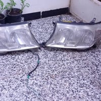 لايتات لاندكروز اصلي ياباني 2010 ب210$  07766446976