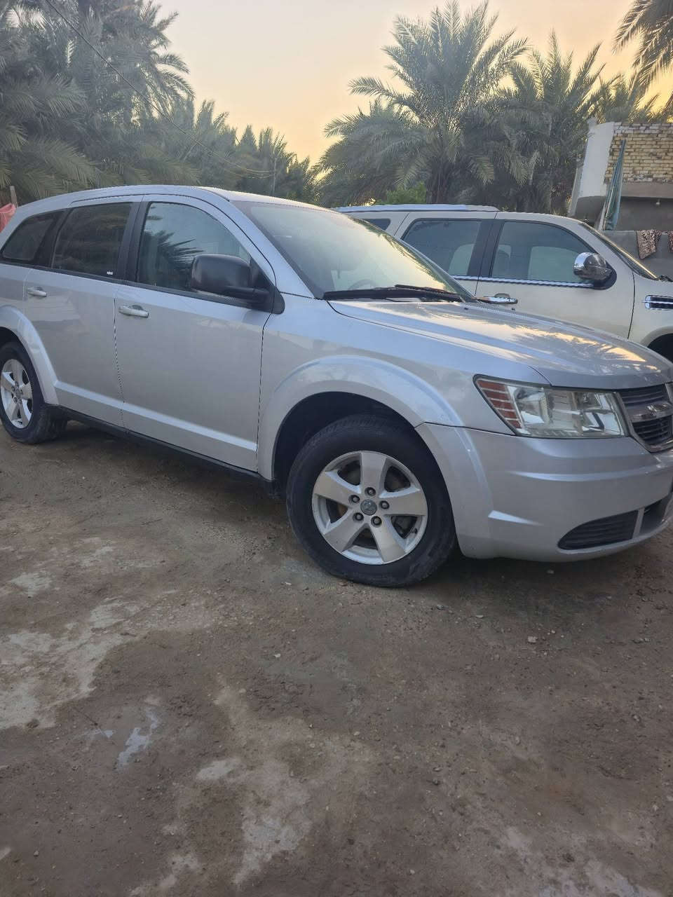 دوج جورني موديل ٩ محرك ٦سلندر لمرغوب كير ومحرك كفاله حداديه جديده تخم تاير جديد كهربائيات كله شغاله تبريد ثلج شاشه وكامره بيها صبغ ٢قطع اثر شخوط  سعر ٨٩ مكاني نجف  او مراوس  حسب لقناعه ***********
