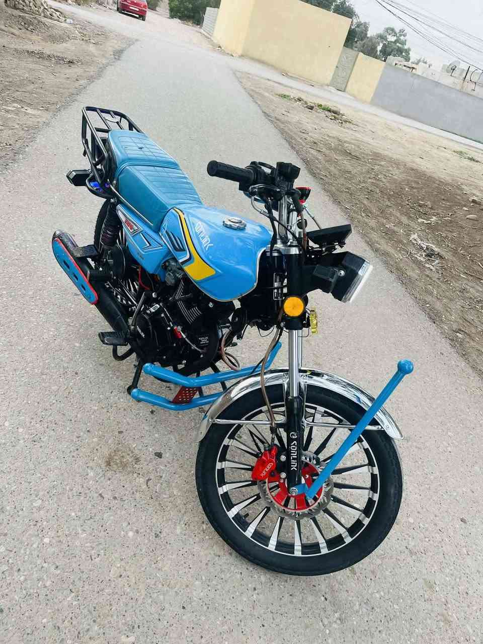 سلام عليكم
دراجه للبيع 🆕✅
سفان باب اول
 مختمه 7ختوم سونك 
اوراق اصولي كبل ترقم 
محرك 200ما ممدوده عله سبانه 
تايرات جدد 
كرهباءيات كامله ما ناقصه شي دراجه حلوه وخير من الله ما ناقصه شي شلعه ومعدل بي شاشته ما مربوطه فقط ما بيه شي 📌مكان بغداد سريع الدولي الجسرالسابع السعر 800وبيه مجال للطيبين📞 للستفسار الاتصال على الرقم ***********
