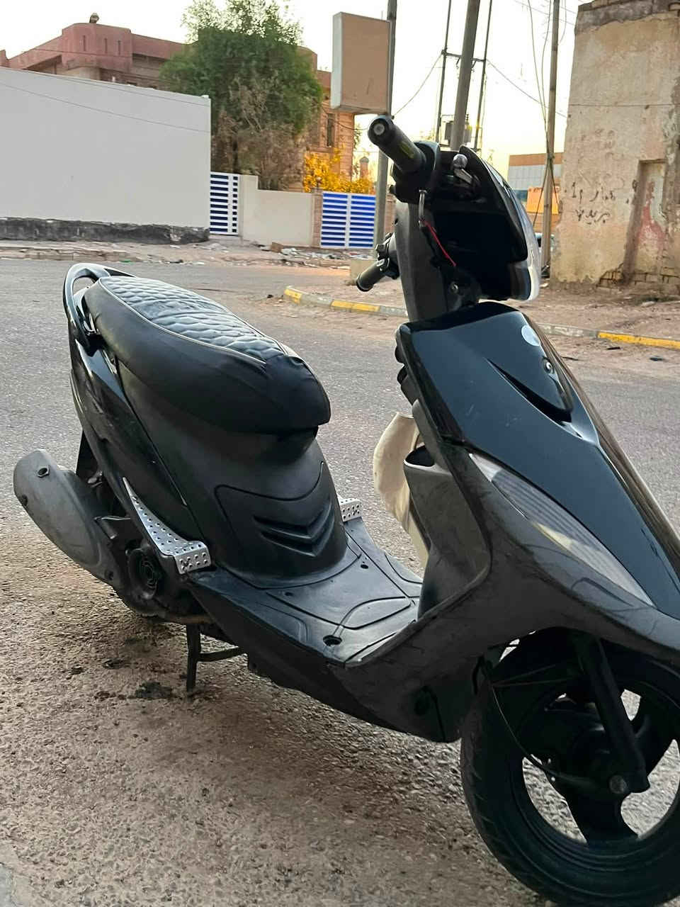 السلام عليكم دراجه ماكس للبيع دراجه نظيفه شلعه ومعدل دراجه بلاديه كله ختم واحد مابيه شي تجاري دراجه مفتوحه فقط ولفات والباقي كله مكفول سعرها 650 وبيها مجال بسيط حك جيه مكاني ناصريه مركز
***********
