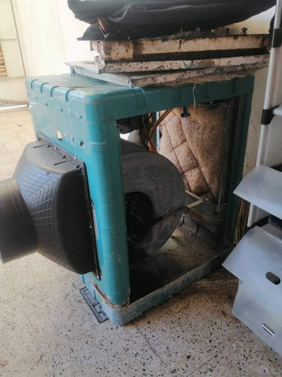 سلام عليكم مبردة بدون ماطور واحد ونص للبيع  سعرها 35


**إذا كنت صاحب هذا الإعلان وتريد حذفه لأي سبب، رجاءا أرسل رسالة إلى الدعم الفني**
