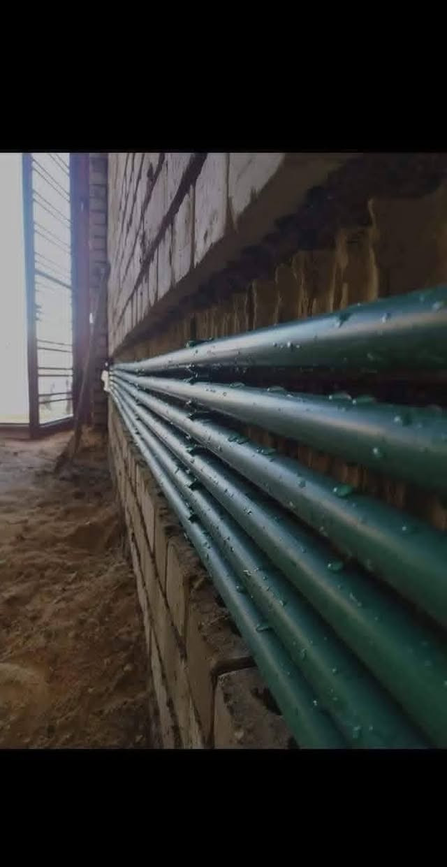 السلام عليكم متوفر كادر تنضيف بيوت من الأنقاذ تفليش بيوت تئسيس مجاري بناء منهولات جر صونده من البوري الرئيسي و كلشي نشتغل وسعارنه مناسبه لاتصال  *********** النجف
