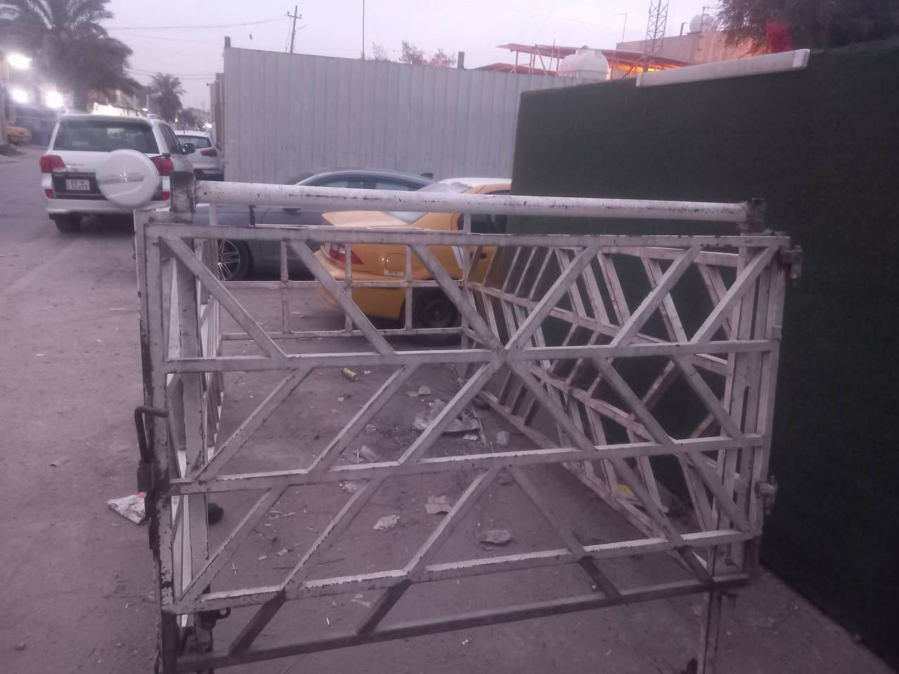 السلام عليكم محجر فحل مكان بغداد مدينة الصدر رقم ***********
