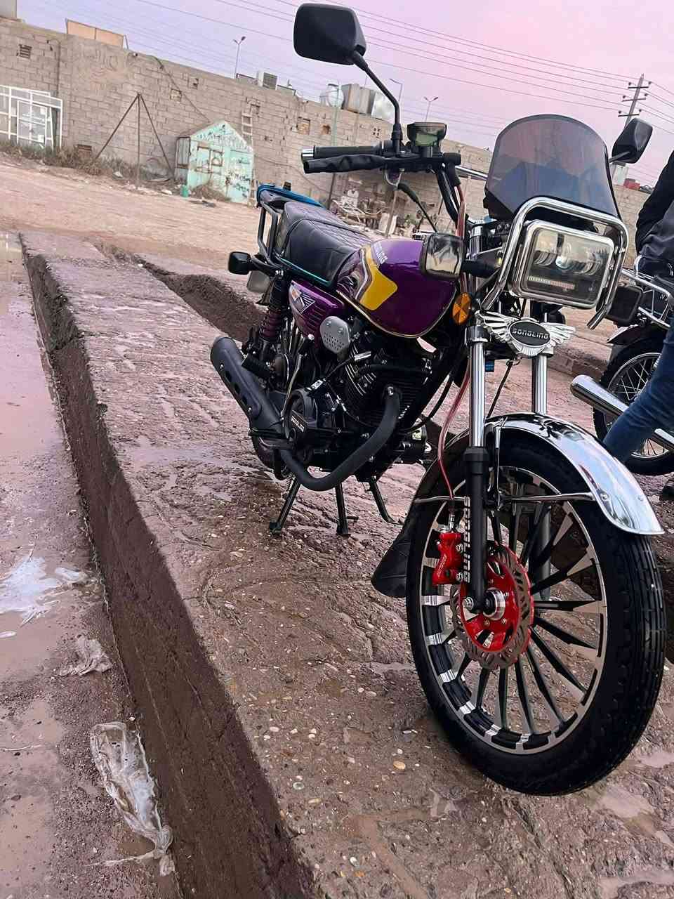 سيفان 2026فول الفول كفاله عامه مستخدم اقل شهر ثاني تبديلت دهن لون مميز اوراق كامله اخو جديد برغي نقص مابيها المكان بلدروز سعر 900وبي مجال الاستفسار ***********
