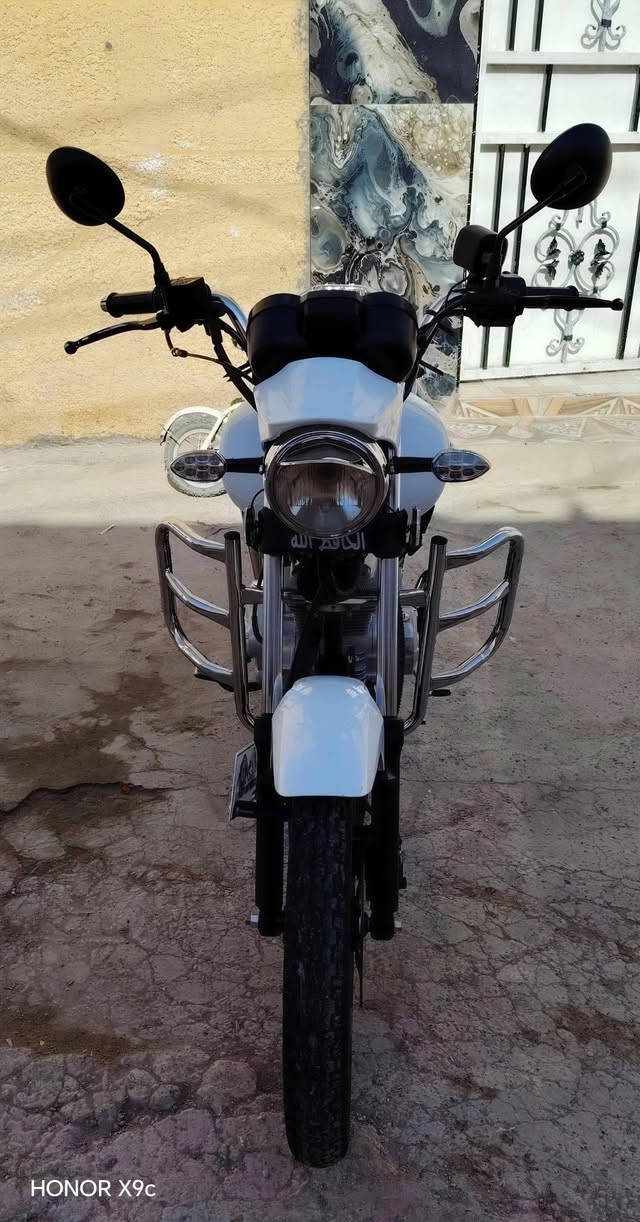 للبيع او المراوس
دراجة ساو موديل 2025 
ماشية 13800
السعر 1.475.000 وبيها مجال بسيط
مكان الدراجة بلد
***********
