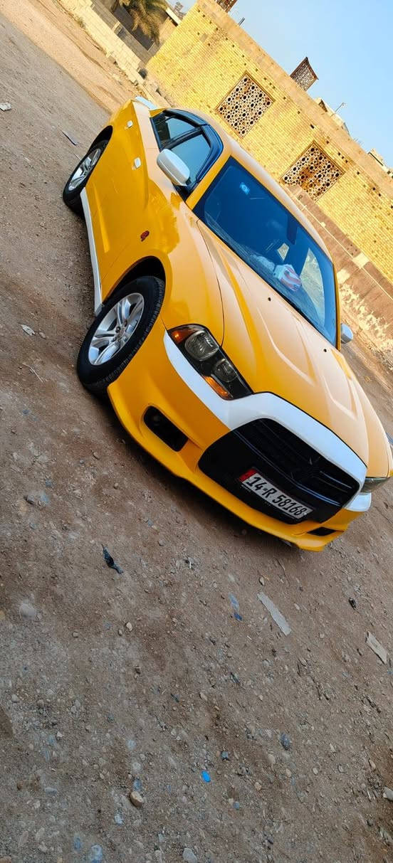 سلام عليكم من رخصه لادمن جارجر موديل 12اصل كندي السياره رقم بصره دولي محرك كير 3600 حداديه عامه جديده تخم تاير لايت زنون بصمه أبواب سياره جديده ومانقصها شي مجهزه لآخر حبايه السعر 140 مكانه البصره 
للمراوس فقط جارجر اوبامه حديث مع الفرق خصوصي ماكو اشكال للاتصال ***********
