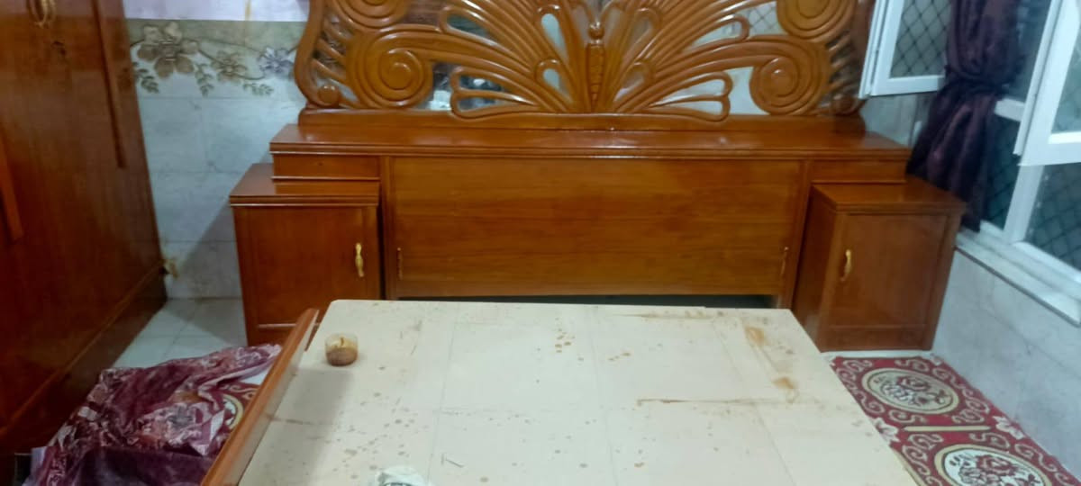غرفه اخشاب عراقيه تسكام للبيع
***********
