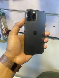 13pro max امريكي 512الذاكرة بطارية 🔋 91 الجهاز ما مبدل بي شي