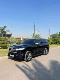 لاندكروز( VX ) SAS)  2022) تنفس طبيعي 4000 مغلفه كامل PPF ماشيه 49 الف...