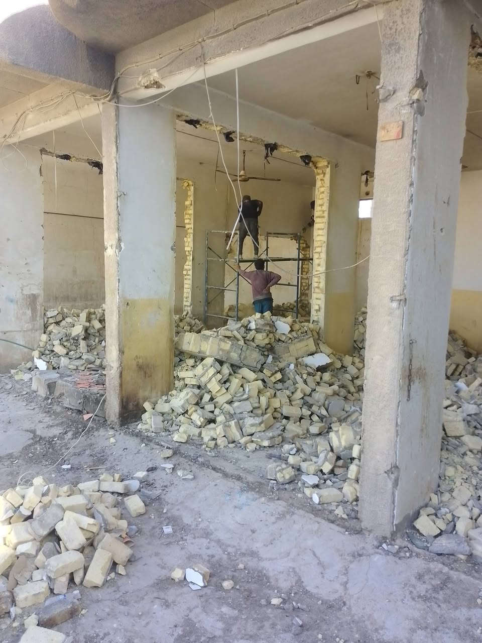 🏗️ هدم وتفليش وترميم المنازل في واسط 🏠
✅ سرعة بالإنجاز
✅ دقة بالعمل
✅ أنسب الأسعار في واسط
قص ال كونكريت 
***********
