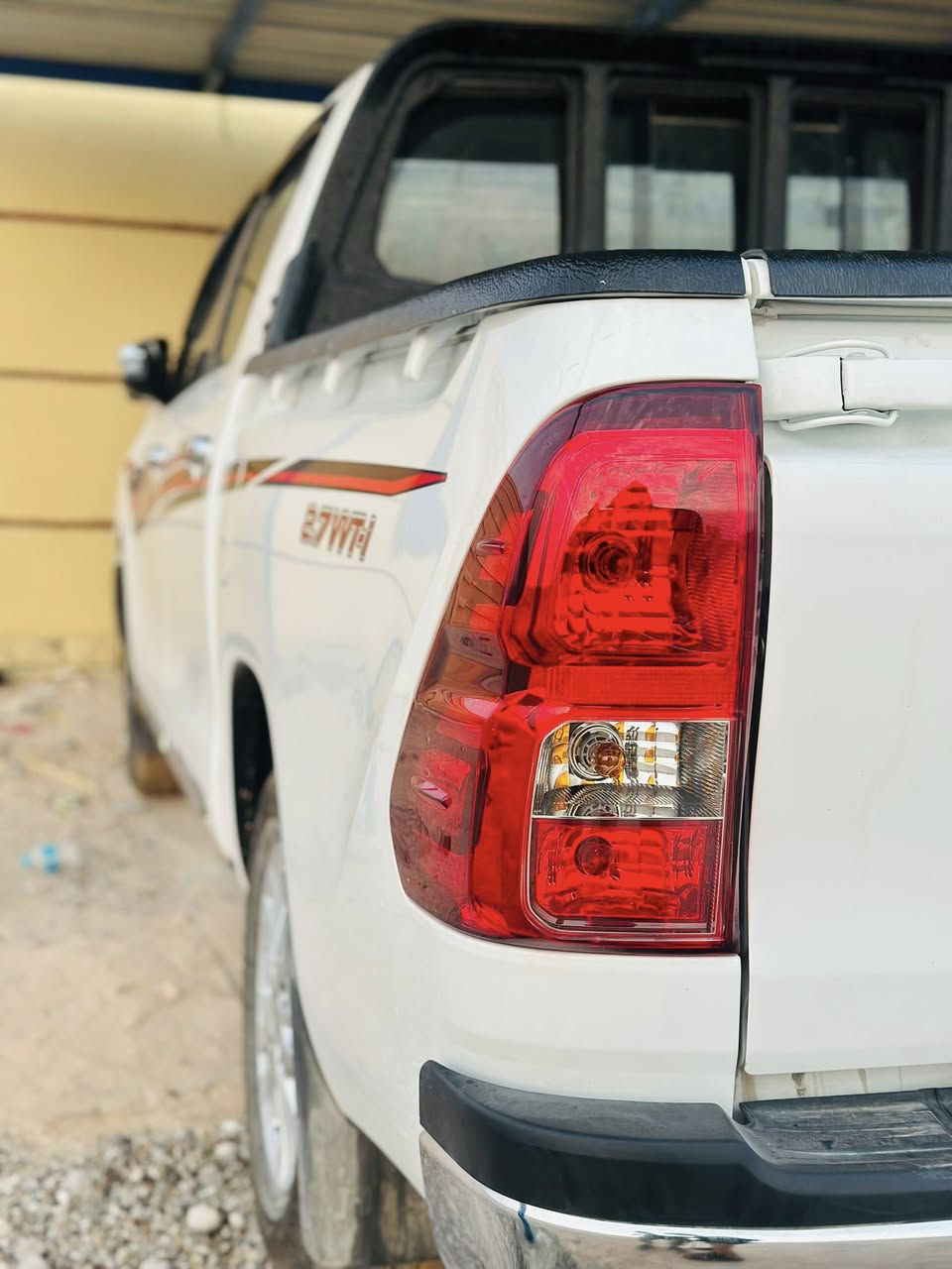 سلام عليكم هايلوكس2025 ساز فول مواصفات كفاله عامه رقم جديد بصره بسمي سنويه 2030 ماشيه 20الف المكان بصره الزبير السعر 318وبيه مجال للطيبين رقم لاستفسار ***********
