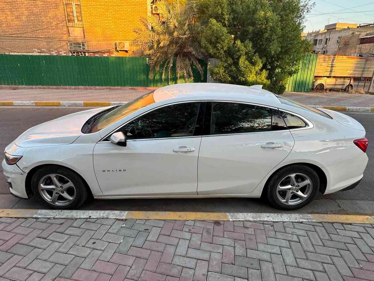 سلام عليكم من رخصت مدير الكروب 
ماليبو 2018
قطعتين فقط صبغ والباقي مكفوله
كير مكينه مكفوله
نقصه حداديه 
مكان السياره بغداد شقق زيونه
للاستفسار ***********
ا
السعر 85ورقه 
وبيه مجال
