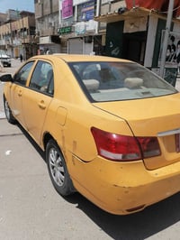 موجود سياره BY D موديل 2013 محرك هونداي كير عادي تدفئه وتبريد شغال الس...