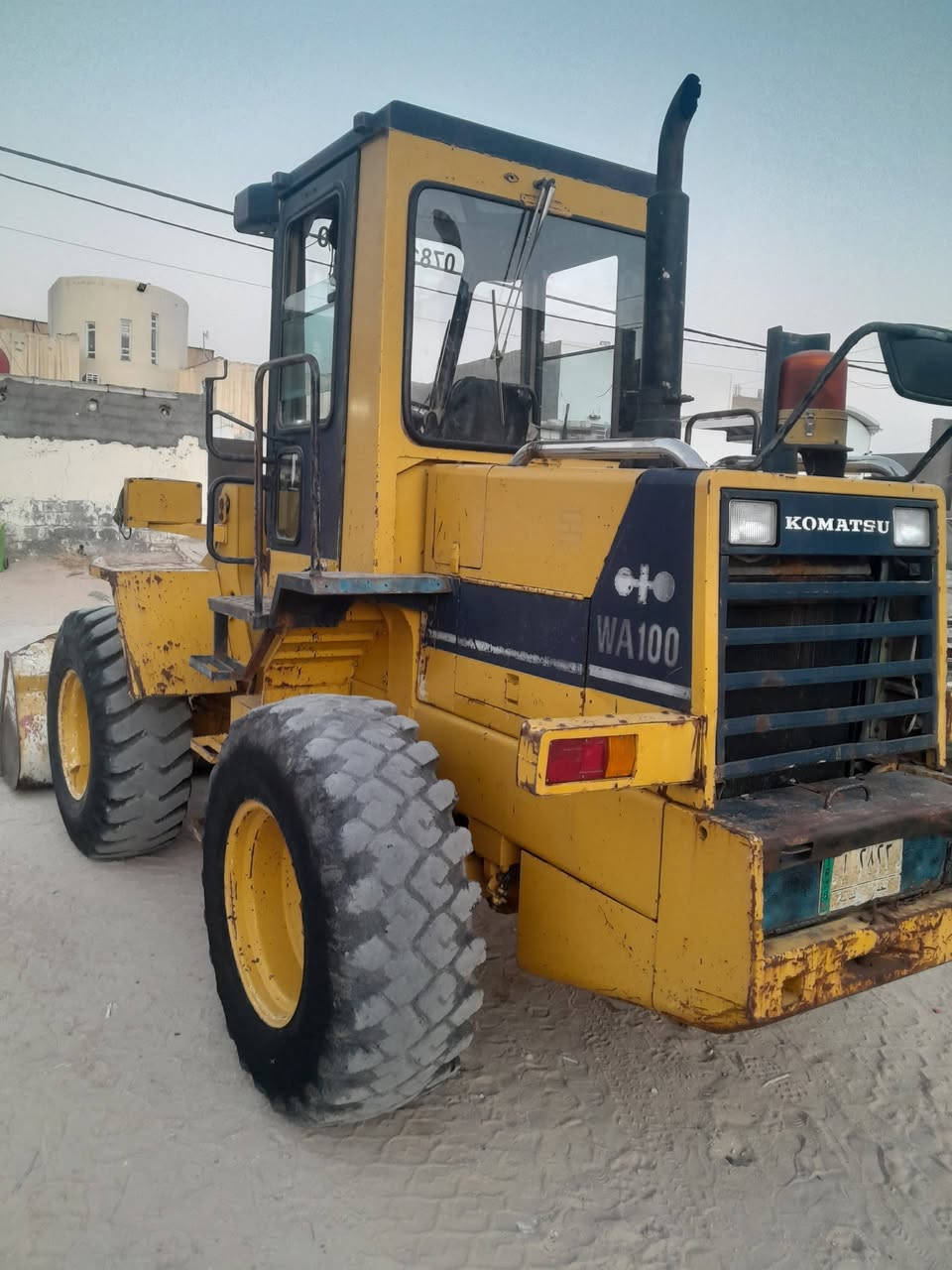 السلام عليكم شفل كوماتسو حجم 100 رقم نجف مكانه النجف الحيدريه للإستفسار رقم ***********
