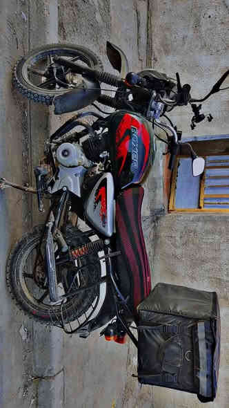 السلام عليكم بوكسر للبيع مديل23 مال شغل
بدون اوراق نسوي مكاتبه فقط 
اني مشتريها ع هاي الحطه السعر 850 بيها مجال مكاني بغداد 
***********
