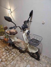 للبيع اخو الجديد بس الباتري مو منتهي بس أكلك منتهي للبيع قفل١٦٠ ٠٧٧٠١٠...