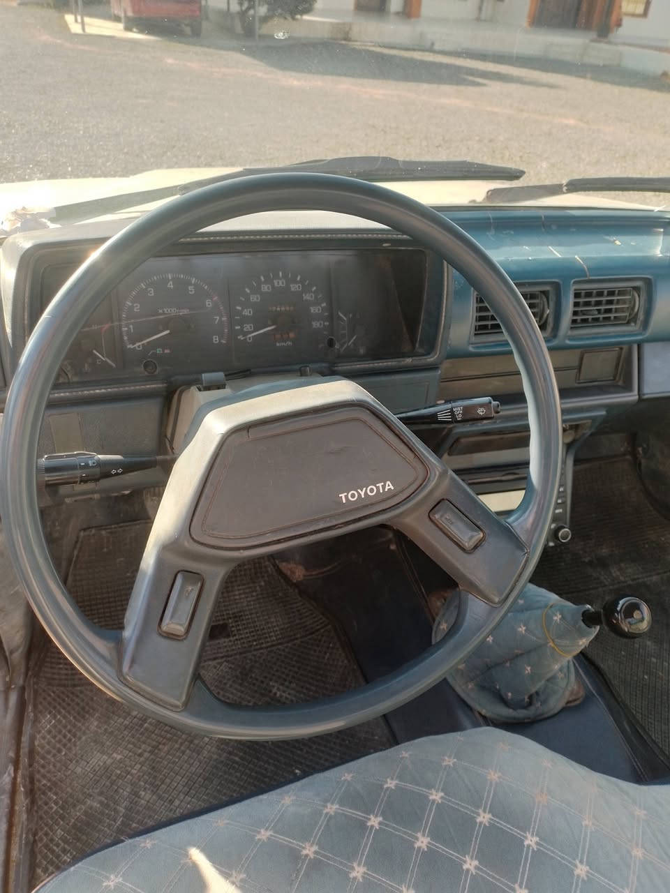 السلام عليكم ..للبيع بيكم سيارة اصلي كروسيدا موديل ٨٨ نظيفة بدون صبغ وبدون دواخل وبدون تبديل محرك مامفتوح نمره 5  كير سيارة عل ابلاد رقم صلاح الدين صدامي تخم تايرات جديدة السعر ٤٤ وبيها مجال... ملاحظة نظيفة حيل..المكان الشرقاط للاستفسار ***********/// ***********
