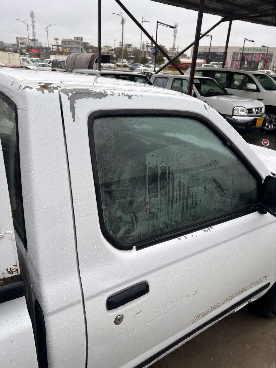 نیسان 2008  بێ بۆیاخ بەس چاڵی هەیە لەگەڵ کەمێک هەڵدان  مەکینەو گێڕو عەکسل بەشەرت سەنەوی بەناو خۆمانەوەیە بەسەرچوە پێش و دوای کەپس شوێن سلیمانی  سعری 90$ وەرەقە و معامەلە *********** السليمانية, العراق
