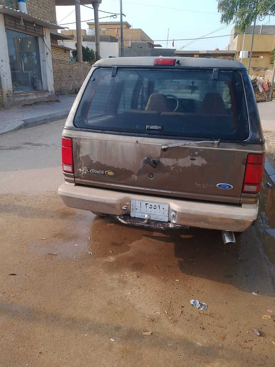 السلام عليكم
للبيع فورد اكسبلور موديل 94 كير و محرك ونجي تخم تاير باتري جديد قفل سنترلوك السعر 26 وبي مجال 
للاستفسار ***********
