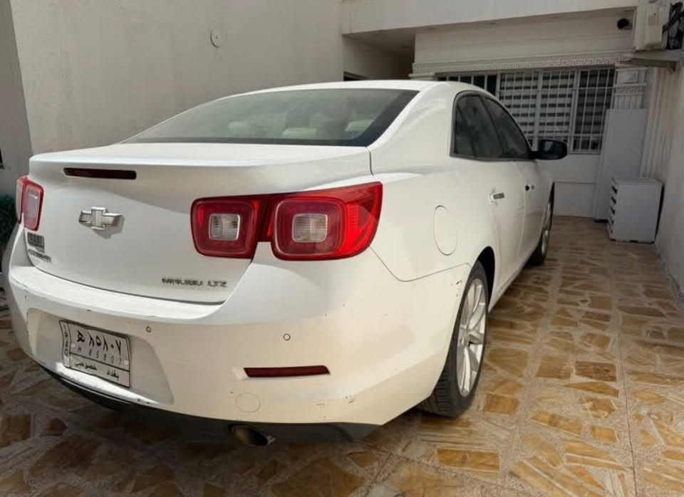 السلام عليكم
ماليبو 2013LTZ وكالة شركة المنصور بغداد 
السياره فول مواصفات كامله من كلشي 
كير محرك تبريد تحويل بشرط 

للاتصال ***********
