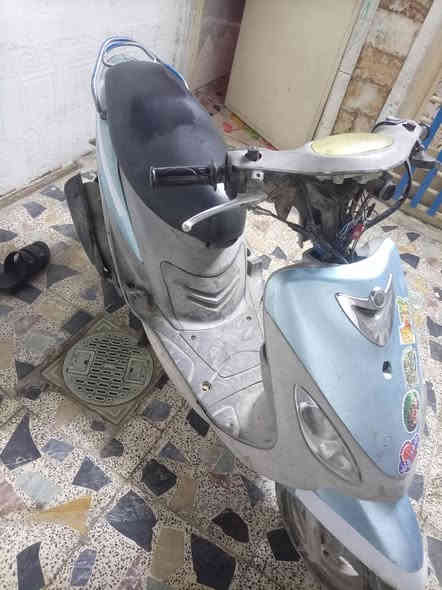 السلام عليكم دراجه منغولي للبيع الدراجه نضيفه كفرات بلاديه ابو الختم مكينه مجفته جديد نقص بس الكفر مال الايت شوفت عينكم كهربايات شغاله المكان بغداد مدينه الصدر السعر 350 وبيه مجال حك الجيه الرقم ***********
