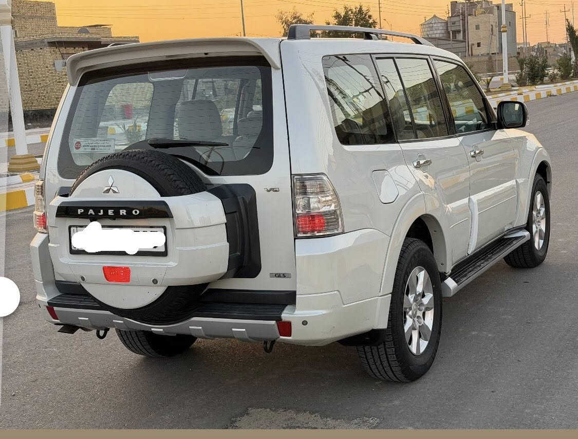 سلام عليكم
باجيرو حبتور 2014

كفاله كامه خليجي مكفوله من الضربه والصبغ وتبديل حته البلاستك 

 

مكينه 3.500

كشنات جلد 

تحكم كشنات 

فتحه 

سيدي جنجر اقراص 

دمام خلفي 

حاكيه بلوتوث 

ثلاجه 

تبريد 3 قطع 

مرايه شفط 

حساس خلفي امامي 

مكينه كير مامفتوحه 

ماشيه 160 

تخم تاير حداديه جديده

السياره مكتمه بعوازل صوت(***********)☎️ ‏ ‏مكان السيارة الناصرية منطقة الشموخ￼￼
