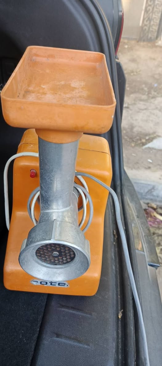 السلام عليكم اصليات مؤسسه كلش نظاف اخو الجديد للاستفسار *********** مكاني بغداد حي القاهره
