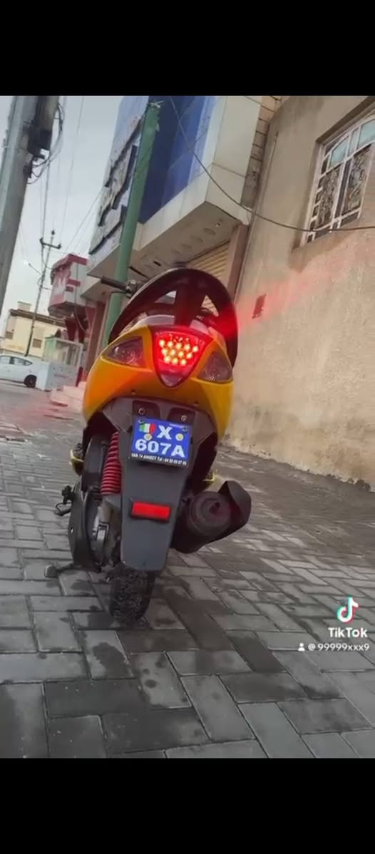 دراجه ماكس مضلع 
كلها بلادي رقم واحد بس الكفرات تجاريه كلشي بيها شغال دراجه حلوه ومرتبه 650وبيها مجال كلش قليل عنوان بصره القديمه ***********

