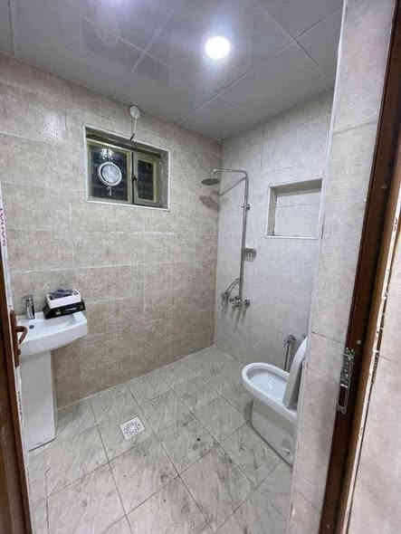 للأيجار مودرن درجه اولى في #السيديه

وحده سكنيه طابق ثاني مساحه 250متر ✔️

تحتوي على 2نوم وصاله هول حولي ومطبخ وخدمات عدد 2🔶

الأيجار 750 الف قفل 🔒
_______________________________________
للأستفسار اكثر تفضلو بزياره مكتب الطائي للعقار 💎
السيديه شارع المركز عماره عالم الجوكر ✔️

او الأستفسار ع الارقام ادناه 📞↘️↘️ (متوفر واتساب )📌🔛
***********
