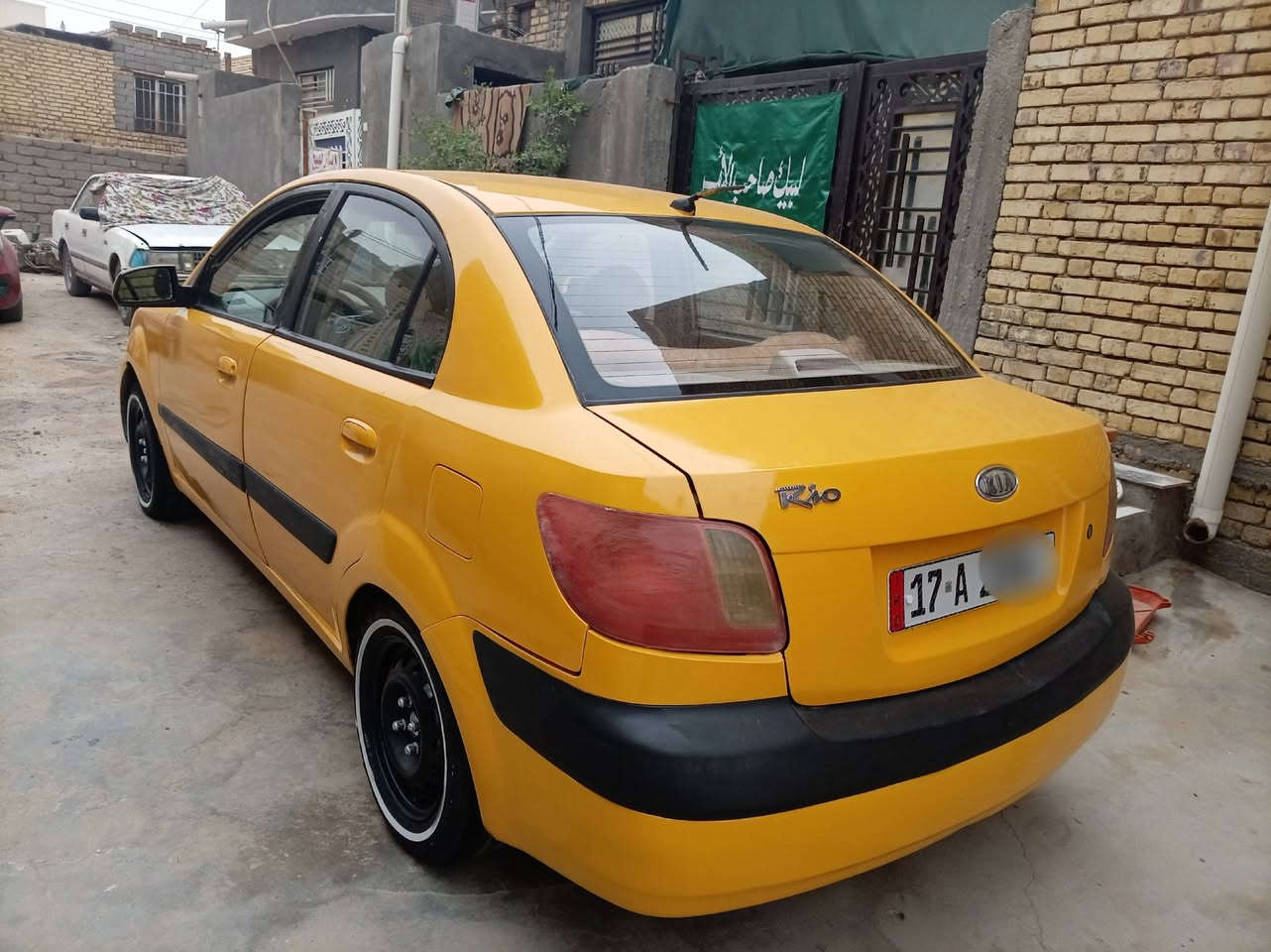 كيا ريو 8 لبيع سيارة مرتبة على اخر حباية صبغه جديده وجاهزه سياره مكفول من لعيب لشرعي فقط  بسمي مثنى سنوية ل 30 مكاني الناصرية لمركز سعر 68  تواصل على رقم ***********
