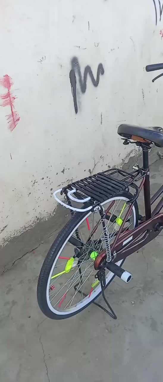 سلام عليكم بايسكل سانتوس موديل 19 نضافة /100 السعر  125 بي مجال شراي تعال غاص ولوتي بل 👞


**إذا كنت صاحب هذا الإعلان وتريد حذفه لأي سبب، رجاءا أرسل رسالة إلى الدعم الفني**