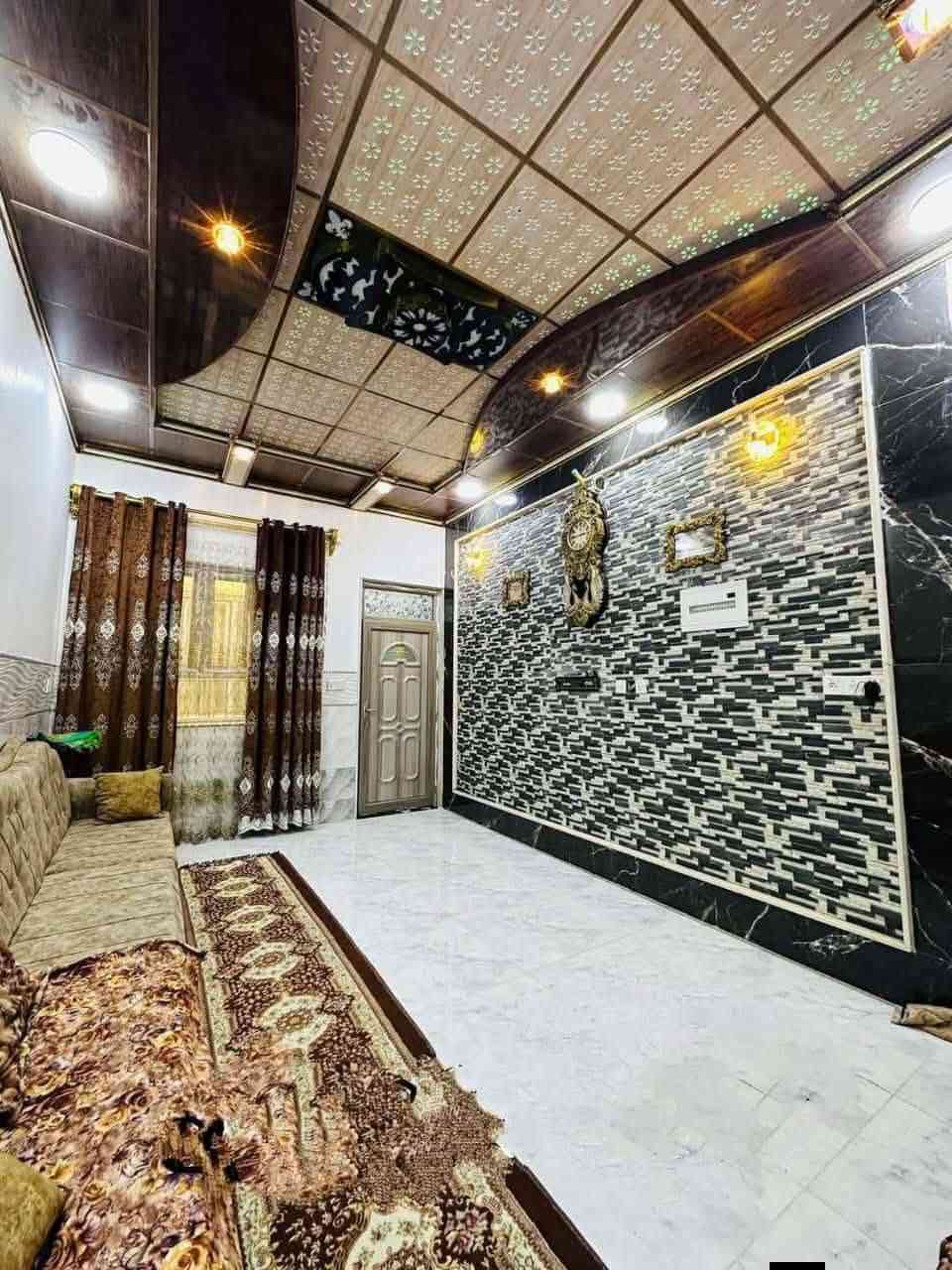 #دار للبيع بناء حديث   🔑🔑
#المساحة 150متر جبهه 7.5*20طابق ونص سطح ناصي وسطح عالي  .واجهه حلان مطعم بسيراميك  🌹
#الموقع الموصل حي سومر مقاطعة 112 قريب عل الشارع السايدين
#عدد غرف النوم  4
#عددغرف الاستقبال 1
#عدد الصالات 2
#عدد الصحيات 3
#عدد المطابخ 1
#سند سكني ملك صرف طابو باسمي
# الدار نظام دكتات # نظام سبالت # نظام كامرات # نظام ستلايت
🔴لمزيد من التفاصيل الاتصال او المراسله عل الرقم او الاتصال
*********** واتساب
