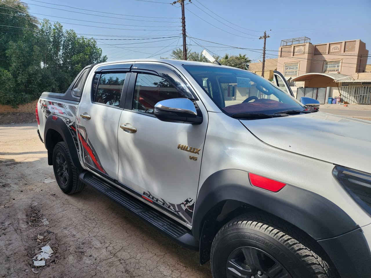 السلام عليكم رمضان كريم سيارة هايلوكس للبيع كويتي ابو اليدات الذهبية وكالة سيد نهرو موديل 25 سيارة نظيفة جدا ماشية 10 الف دوشمة اصلية  سيارة كفالة عامة من شخط من رصعة سيارة زيرو رقم اربيل تريد وكالة تريد تحويل السعر 395وبيهة مجال للشراي مكاني بابل الشوملي
***********
