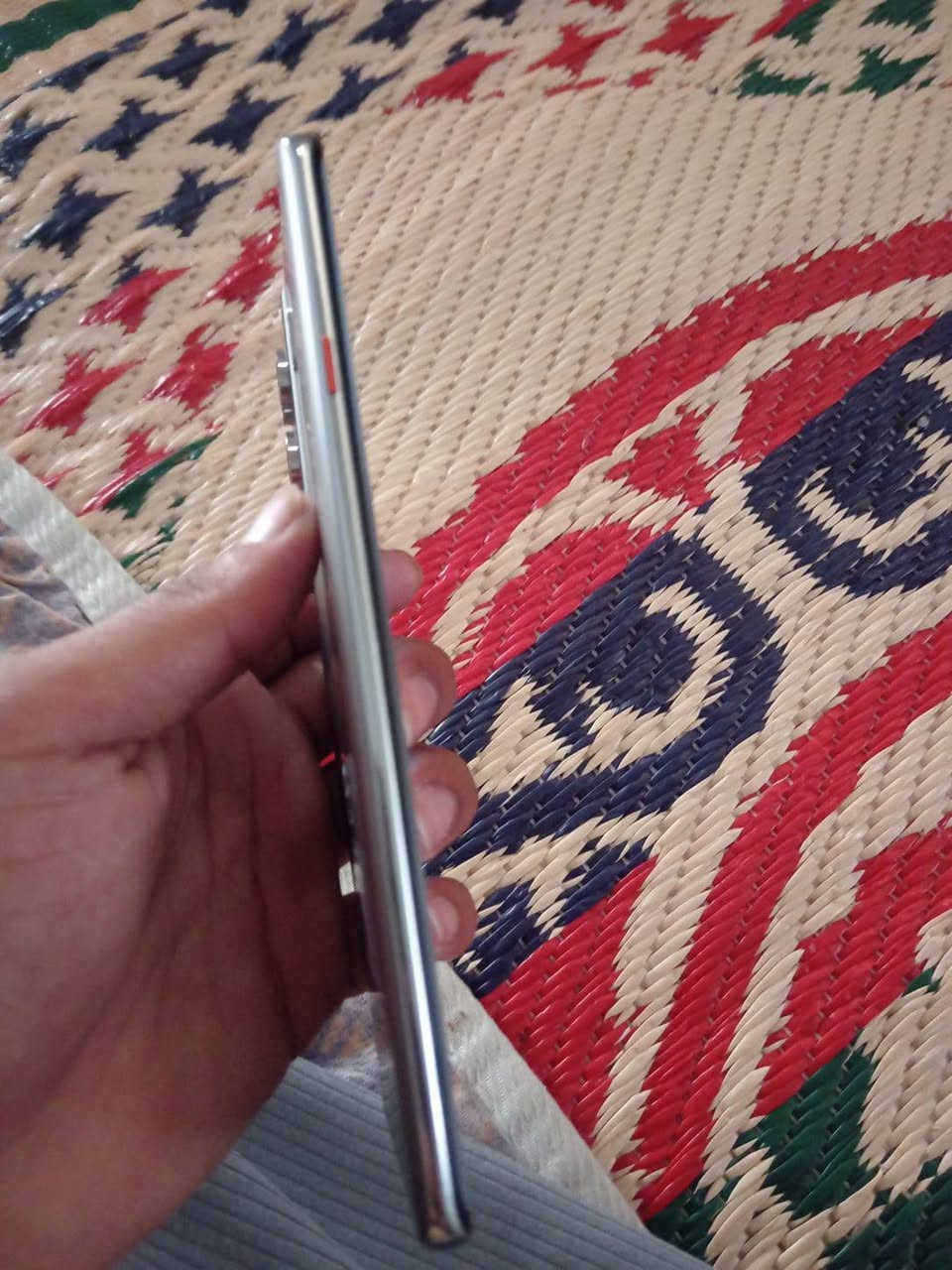 تيكنو كامون 5 جي ٤٠ برو جهاز جديد بمعنى كلمه شخط واحد مابي جهاز جديد رقم تلفوني ***********

