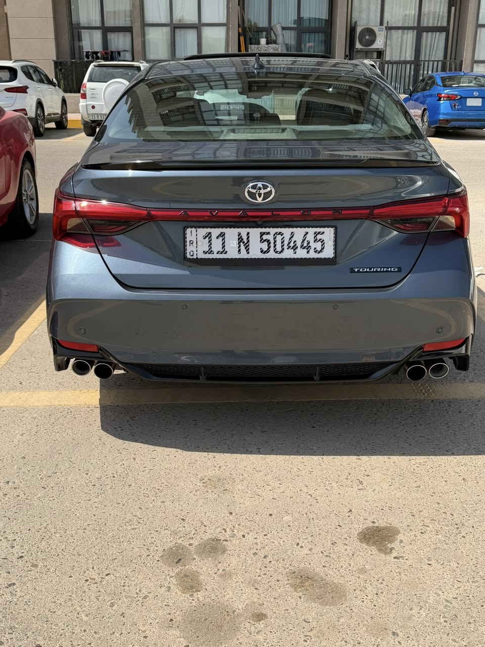 سلام عليكم
افلون  2020  Touring فوووول مواصفات  

محرك 3500 
داتة شو 
كشنات  الامامية تبريد + تدفئة 
الكشنات الخلفية تدفئة 
تبريد خلفي 
كراسي كهرباء 
ميموري كراسي 
رادرات من كل الجوانب 
حساس امامي 
حساس خلفي 
سلايد روف 
4 انظمة قيادة sport + sport plus echo normal 
كامرات محيطية من كل الجوانب 
توقف ذاتي 
هاند بريك بصمة 
اشاير بالمري 
ليتات الاماميه زنون بلاد 
البك لايت لد بلادي 
نظام صوت JBL 
شاحن تلفون واير ليس 
تشغيل عن بعد 
تحكمات ستيرن من كل جهات 
مثبت سرعة
شفتات كير بالستيرين
تحديد مسار  
وبعد بيها مواصفات ماشية58 الف mi 
حادثها جاملغ وباب السايق فقط وباب خلف السايق مباوك لون ويه باب السايق  بدون لغد وبدون شواصي  وهذا رقم الشاصي الي يحب يشوف صور الحادث 4T1HZ1FB2LU039348
رقمها بغداد تحويل ثاني يوم السعر 230 مجال مكانها بغداد  ***********
