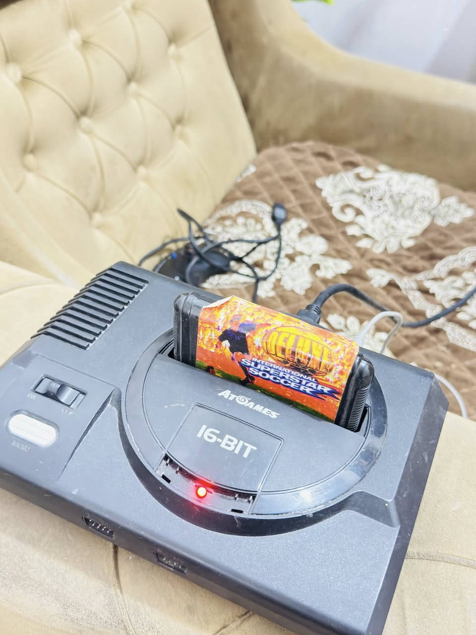 جهاز العاب سيكا اصلي مع جوستك اصلي  وكيبل بور يحتوي على الكثير من العاب السيكا مع امكانية استقبال كاترج سيكا وبه خاصية حفظ مكان اللعبة ب55 مع التوصيل سعر نهائي 🔓


**إذا كنت صاحب هذا الإعلان وتريد حذفه لأي سبب، رجاءا أرسل رسالة إلى الدعم الفني**