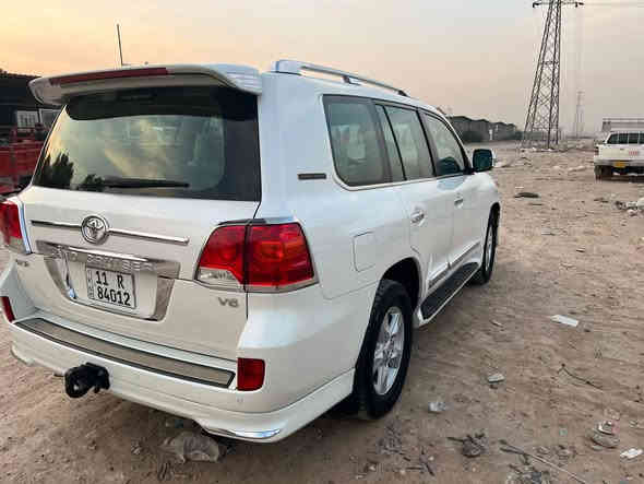 السلام عليكم لاندكروز ساز 2014 فول مواصفات ماشية ١٧٤ الف سيارة بدون صبغ وبيها بارد بسيط بلباب الخلفي السعر ٤٠٠ ورقة ٤شدات وبيها مجال للشراي موقعي بغداد التاجي قرب جسر ذراع دجلة ***********
