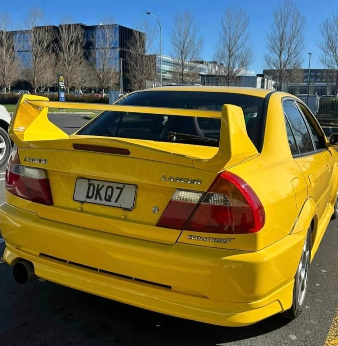 سبويلر EVO
حالة ممتازة


**إذا كنت صاحب هذا الإعلان وتريد حذفه لأي سبب، رجاءا أرسل رسالة إلى الدعم الفني**
