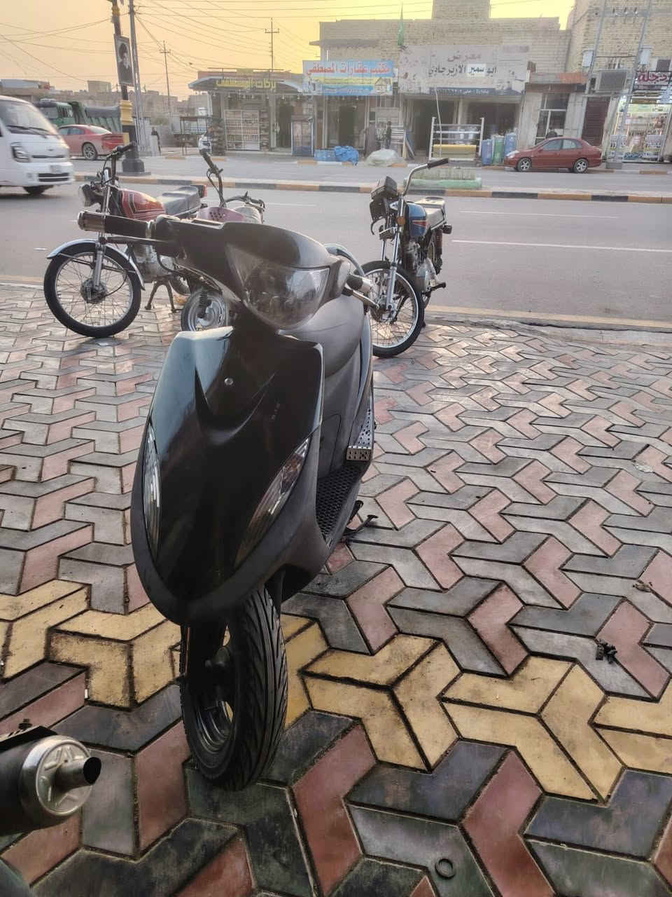 السلام عليكم دراجه للبيع دراجه رمبه مطلعينها ختم واحد دراجه عنوان أبو رمانه سعرها ٩٠٠ وبيها مجال قليل هاذه رقمي ***********
